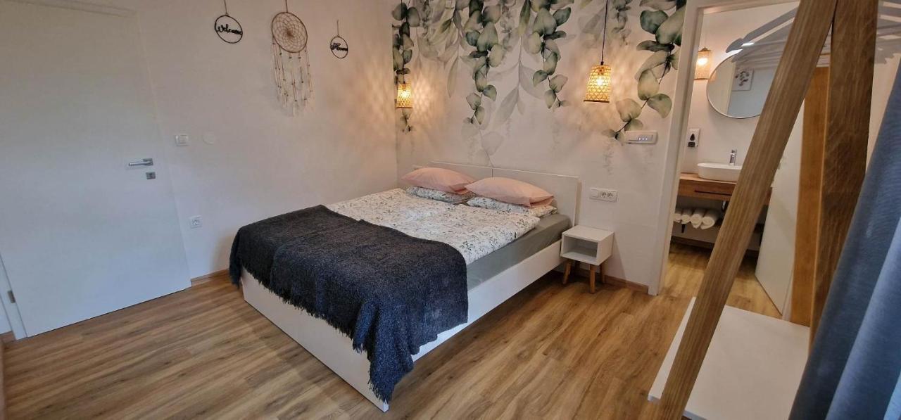Samarin 3* Crnomelj